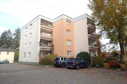 Vermietete, helle 2-Zimmer-Wohnung in Salzburghofen mit Balkon, Aufzug & zwei Stellplätzen - Freilassing
