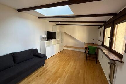 Ruhige 2-Zimmer-Altbau-Maisonette mit großer Wohnküche in der - Göttingen Oststadt