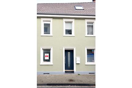 Haus zu verkaufen - 395.000,00&nbsp;EUR Kaufpreis, ca.&nbsp; 185,00&nbsp;m&sup2; in Bad Honnef (PLZ: 53604)