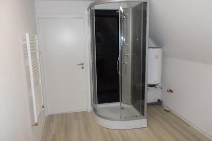 3 Zimmer Dachgeschosswohnung !! NEU renoviert !! in Wohlde