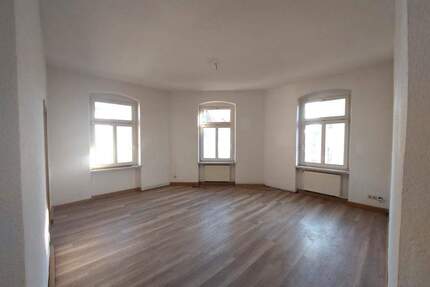 2-Zi-Whg. mit Einbauküche im 3.OG - Gera Innenstadt