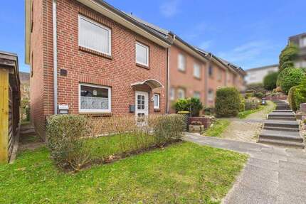 Modernisiertes Familienhaus mit Südwestgarten, Vollkeller und neuer Heizung (2021)! - Bad Oldesloe