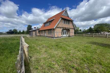 Haus zum Kaufen in Satow 599.000,00 € 146.73 m²