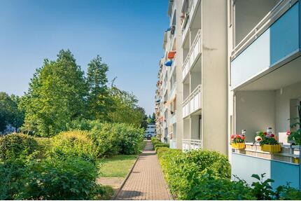 4-Raum-Wohnung mit Balkon und den Spielplatz im Wohnumfeld - Chemnitz Kapellenberg