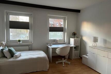 Zimmer in 6er WG - 320,00&nbsp;EUR Kaltmiete, ca.&nbsp; 18,00&nbsp;m&sup2; in Osnabrück (PLZ: 49074)