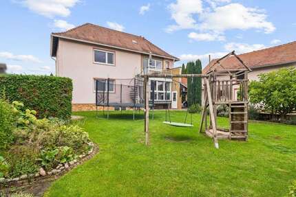 Haus zum Kaufen in Friedberg (Hessen) 849.000,00 € 261.46 m²