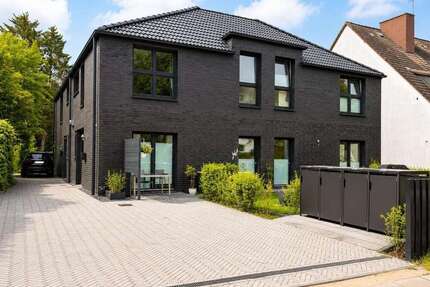 Haus zum Mieten in Hamburg 2.490,00 € 157 m²