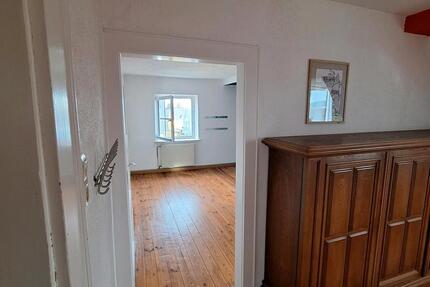 Exklusive 3 Zimmer Wohnung - 1.050,00&nbsp;EUR Kaltmiete, ca.&nbsp; 95,00&nbsp;m&sup2; in Münchberg (PLZ: 95213)