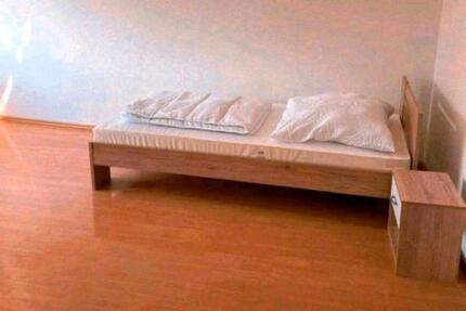 WG ZIMMER FREI IN LANDAU A.D. ISAR 94405 350€ - Landau an der Isar