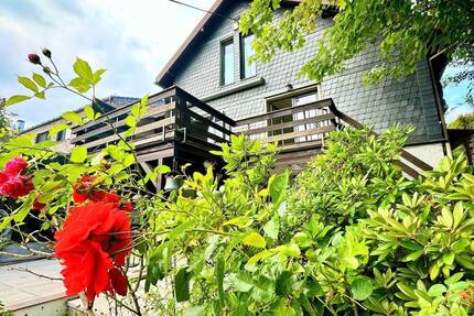 Freistehendes Einfamilienhaus mit Garage, Stellplatz & großem Garten - Ihr neues Wohlfühl-Zuhause! - Wuppertal Cronenberg