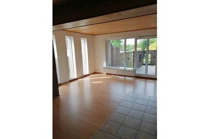 3-Zimmer-Traumwohnung 100m² +Terrasse, Kamin, EBK in Mürwik - Flensburg Fruerlund