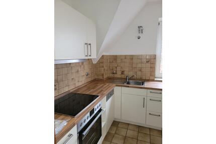 2 Zimmer, Balkon, Tiefgarage oder Stellplatz sofort frei - Neumünster