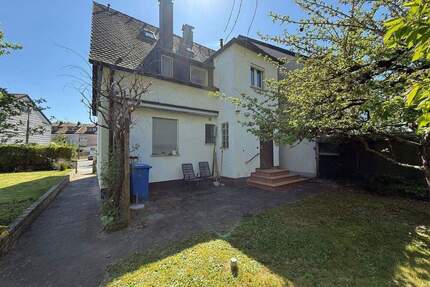 Renovierungsbedürftiges 6-Zimmer Reihenhaus in Nürnberg-Ziegelstein