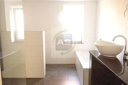 Spa-Feeling zum Erstbezug - 595,00&nbsp;EUR Kaltmiete, ca.&nbsp; 82,00&nbsp;m&sup2; in Meerane (PLZ: 08393)