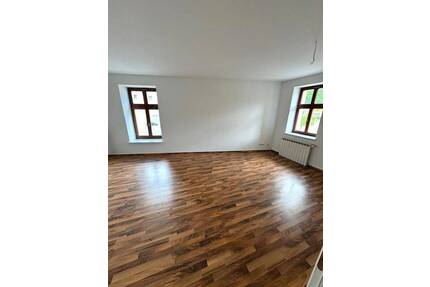 Sehr schöne 2-R-Wohnung 60m2 in Aschersleben im 1.OG zu vermieten...!