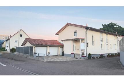 Doppelhaushälfte, Doppelgarage, Sackgasse - Lahr (Schwarzwald)