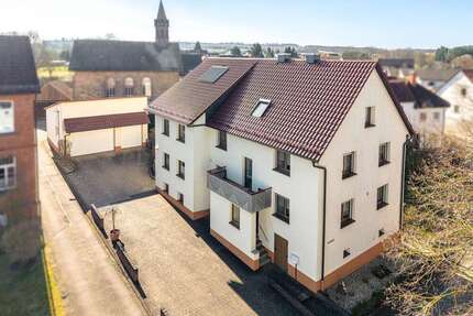 Haus zum Kaufen in Grünberg 459.000,00 € 227.2 m²
