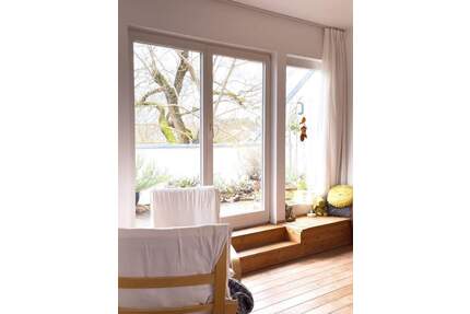 Wohnen mit Charakter: Bezugsfertige Dachgeschosswohnung mit Sonnenterrasse - Seddiner See Neuseddin