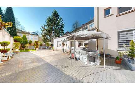 Haus zum Kaufen in Essen 549.000,00 € 410 m²