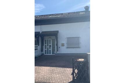 Reihenmittelhaus mit Gestaltungspotenzial,3ZKB, *provisionsfrei* - Waldsolms