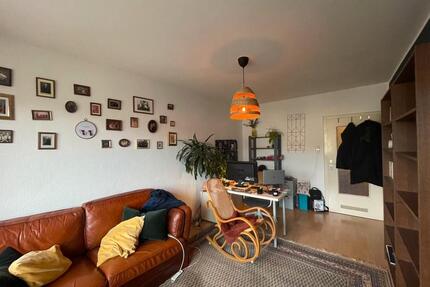 Urbane Lage! Zentrale 2-Zi-Whg mit Balkon - Düsseldorf Stadtmitte