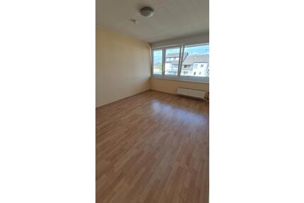 Helles 2-Zimmer-Apartment mit Balkon in Saarlouis