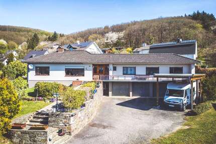 Haus zum Kaufen in Heimbach 349.000,00 € 140 m²