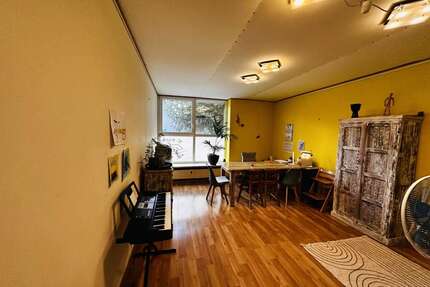 Büro in Leimersheim 820,00 € 146.38 m²