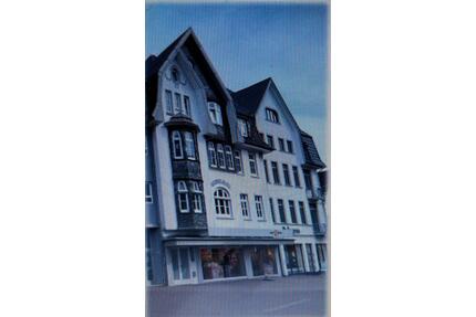 Helle 3-Zimmer- Wohnung WG-geeignet in der Itzehoer Innenstadt