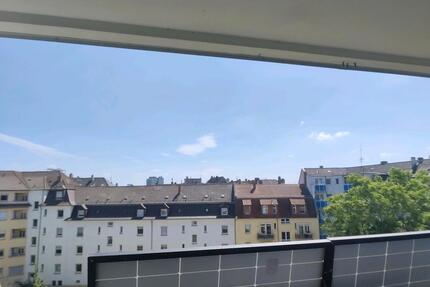 2 Zimmer Wohnung 58m2 5. OG mit Lift Provisionfrei Saniert - Ludwigshafen am Rhein Mundenheim