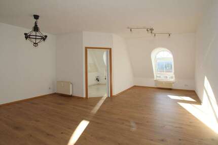 Wohnung zum Mieten in Chemnitz 300,00 € 60.53 m²