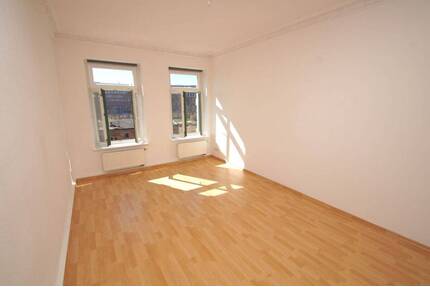 Bezugsfrei - große 2-Zimmerwohnung mit Balkon, Aufzug im beliebten Reudnitz - Leipzig Reudnitz-Thonberg