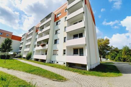 3 Raum Wohnung mit Balkon - 417,00&nbsp;EUR Kaltmiete, ca.&nbsp; 69,50&nbsp;m&sup2; in Lauchhammer (PLZ: 01979)