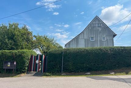 Haus mit Grundstück, Garage und Anbau - Lunzenau