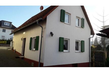 Kleines, freistehendes Haus in Glashütten