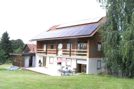 RESERVIERT - Geräumiges Wohnhaus im Landhausstil in ruhiger Lage - Altfraunhofen Peißing