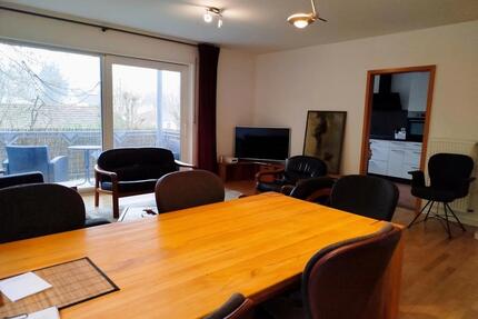 Saarlouis-Beaumarais: Komfortable 3-Zimmerwohnung mit Küche, Bad, Abstellraum, Balkon und Stellplatz