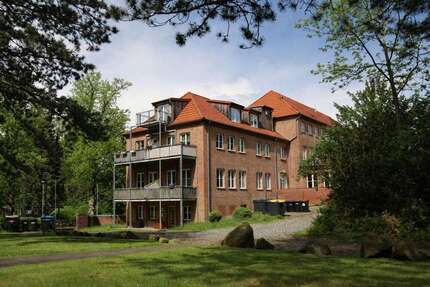 Wohnung zum Kaufen in Schwerin 162.500,00 € 62.53 m²