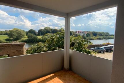 Helle 3-Zimmer-Wohnung mit Balkon und Weserblick (77 m²) - Minden