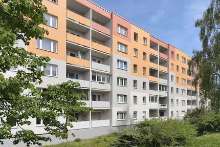 Wohnung zum Mieten in Zeitz 318,00 € 62.35 m²