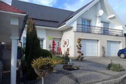 Provisionsfrei! Exklusive, effiziente DHH zu verkaufen - Ebhausen