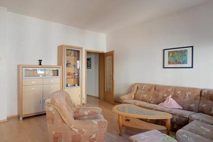 (EF0956_M) Zwickau: Pölbitz, neu möblierte Wohnung in ruhiger zentrumsnaher Nebenstraße, WLAN und Waschmaschine