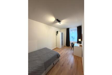 WG-Zimmer in der Schweinauer Str 61 zu vermieten - mit Balkon - Nürnberg Sankt Leonhard