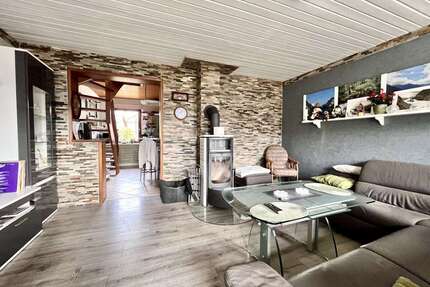 Haus zum Kaufen in BreitenbrunnErzgebirge 179.000,00 € 157.5 m² - Breitenbrunn/Erzgebirge