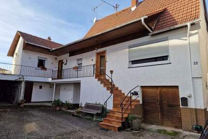 Charmantes Familienhaus mit Garten und herrlichem Ausblick in Pleisweiler-Oberhofen