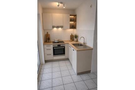 Helle 1 Zimmer-Wohnung Appartement inkl. Stellplatz & Terrasse - Siegen