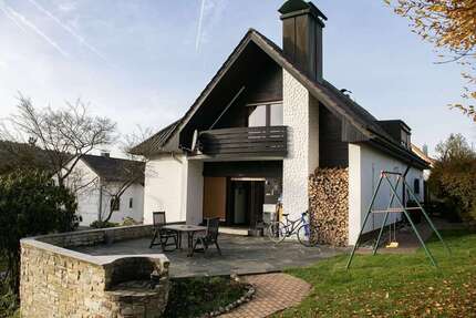 Haus zum Kaufen in Altdorf bei Nürnberg (Hagenhausen) 549.000,00 € 210 m² - Altdorf bei Nürnberg (Hagenhausen)