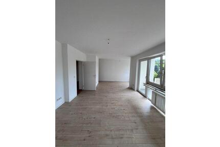 Frisch renovierte 3-Zimmerwohnung mit Balkon in Aarbergen