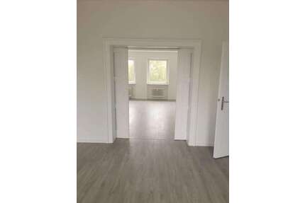 Wohnung zum Mieten in Salzgitter 671,11 € 122.02 m²