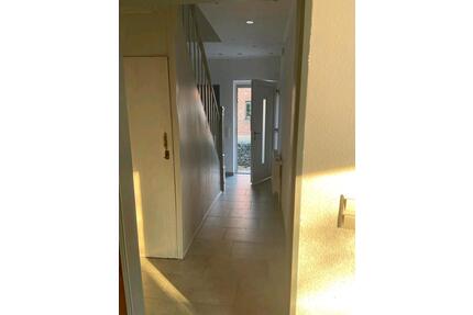 Haus vermieten - 1.350,00&nbsp;EUR Kaltmiete, ca.&nbsp; 96,00&nbsp;m&sup2; in Geilenkirchen (PLZ: 52511)